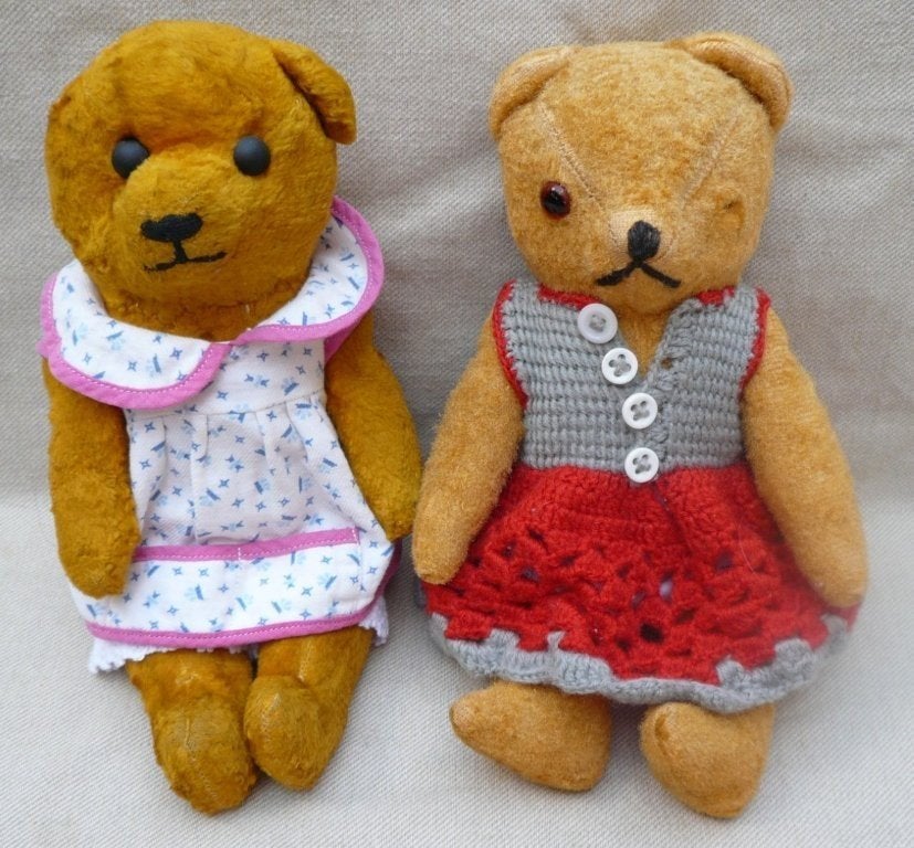 2 oude teddybeer vriendinnetjes  , Verzenden, Gebruikt, Stoffen beer, Overige merken