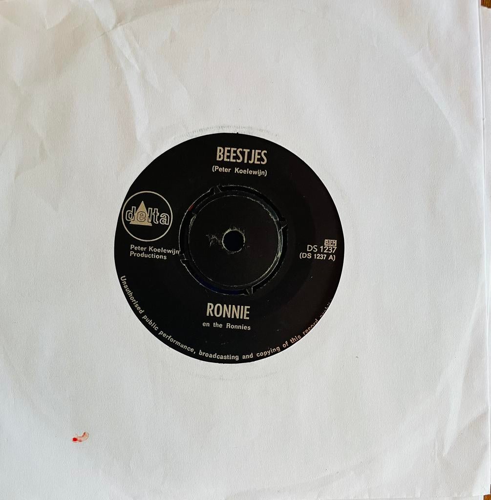 Oude vinyl 45 toeren plaat van Ronnie met Beestjes, Gebruikt, 7 inch, Single, Ophalen of Verzenden
