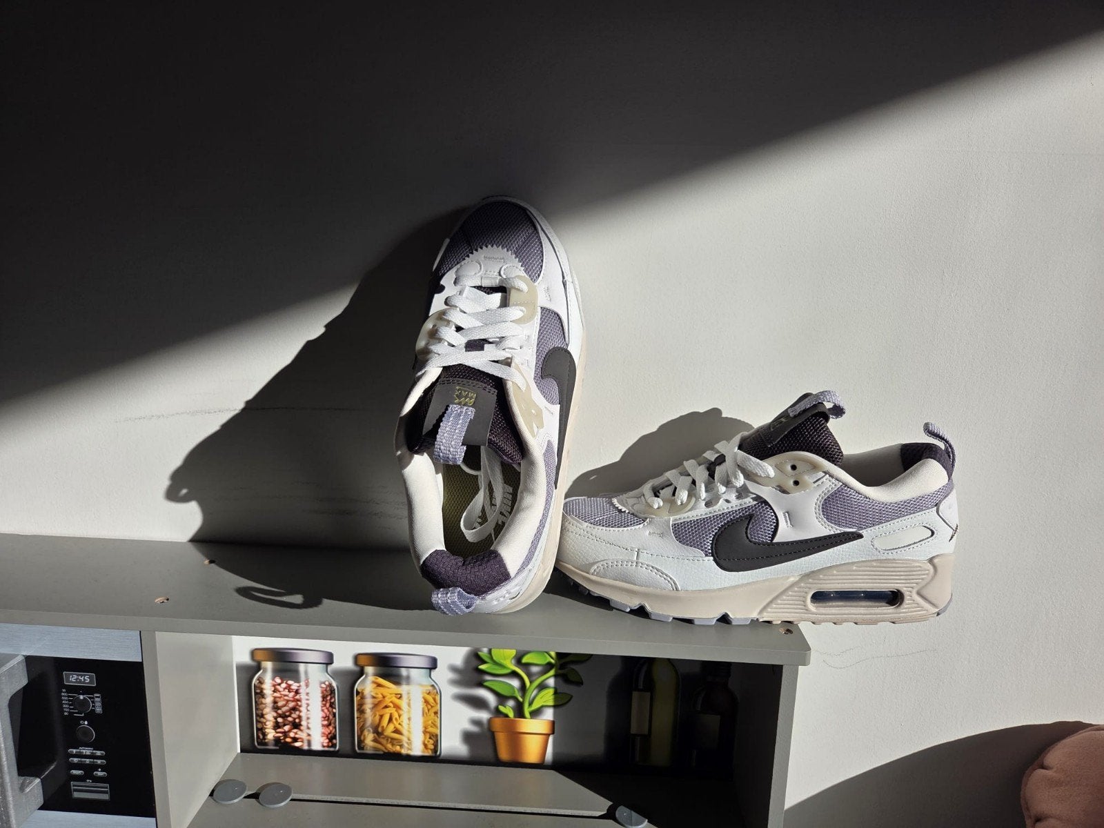 Nieuw Nike Air Max 90 Futura Wolf Grey maat 38.5, Wit, Nike, Ophalen of Verzenden, Sneakers of Gympen