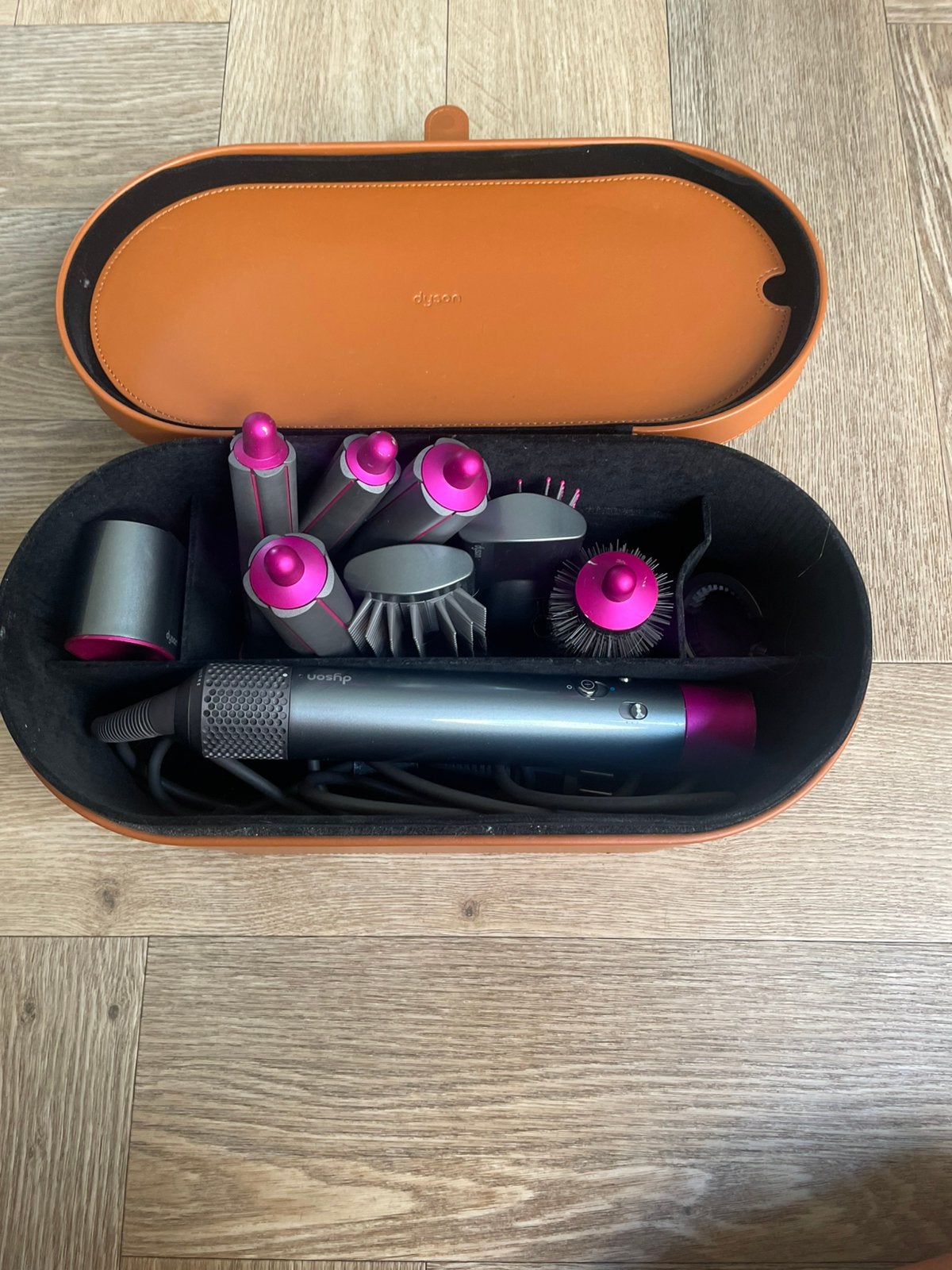 Dyson airwrap, Sieraden, Tassen en Uiterlijk, Uiterlijk | Haarverzorging, Ophalen of Verzenden, Zo goed als nieuw, Föhn of Haardroger