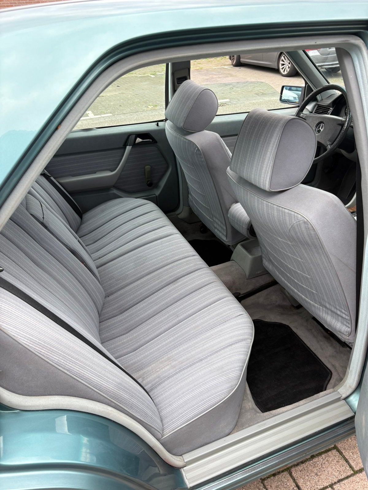 Mercedes w124 300 Diesel automaat belastingvrij, foto 10