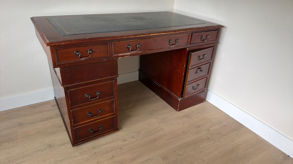 Klassiek bureau, Ophalen of Verzenden