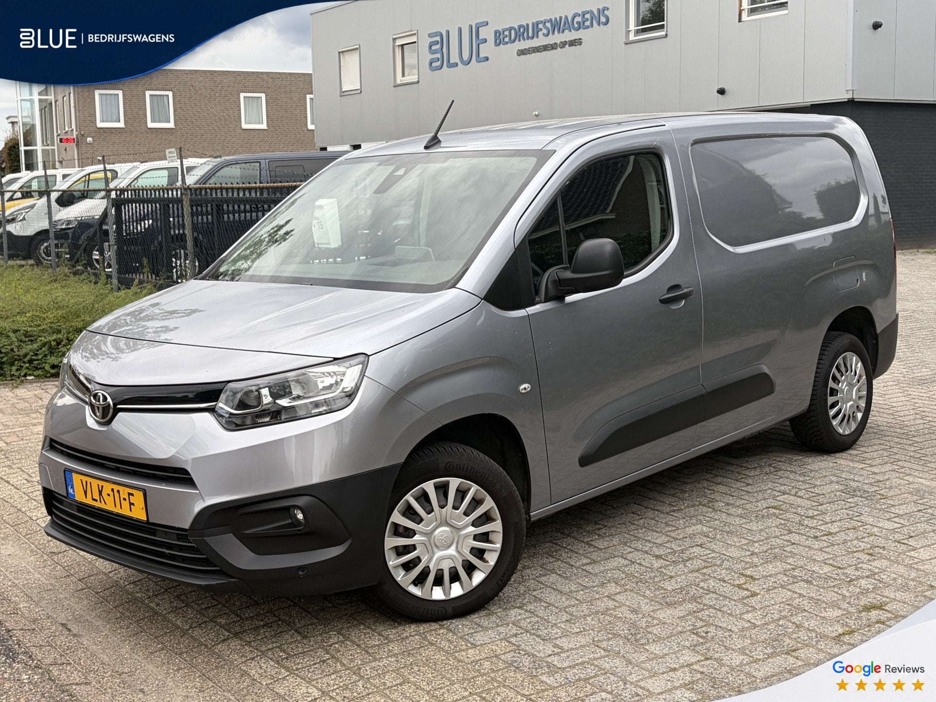 Toyota PROACE CITY 1.5 D-4D 96KW E6 Navigator Long -- Export, Auto's, Bestelauto's, Voorwielaandrijving, Dealer onderhouden, Stof