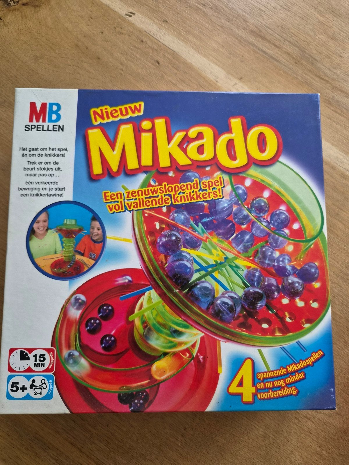 Mikado - Zenuwslopend spel vol vallende knikkers!, Hobby en Vrije tijd, Drie of vier spelers, Ophalen of Verzenden, Gebruikt, MB Spellen