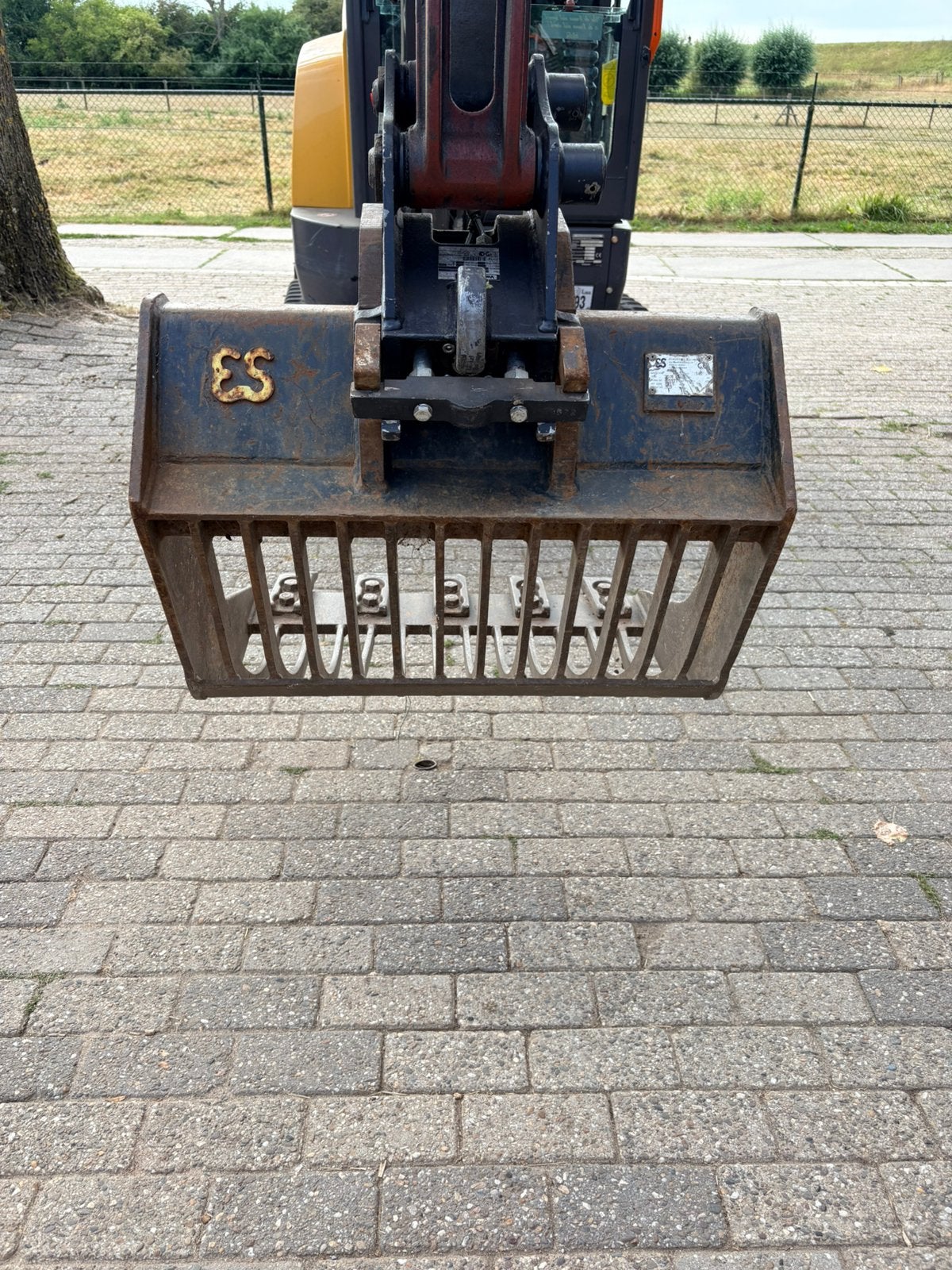 Eurosteel puinbak cw05, Ophalen, Gebruikt
