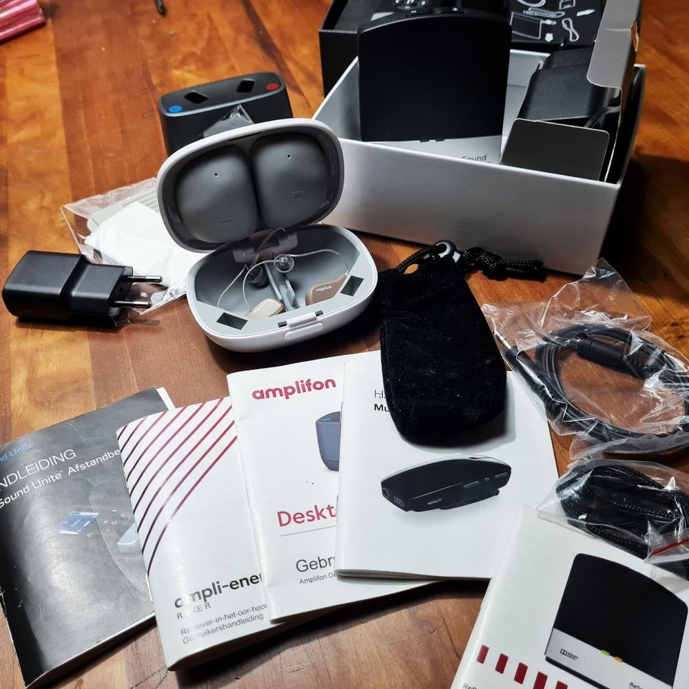 Ampli-Energy hoortoestellen + Multi Mic,TV streamer,Remote, Diversen, Verpleegmiddelen, Ophalen, Zo goed als nieuw
