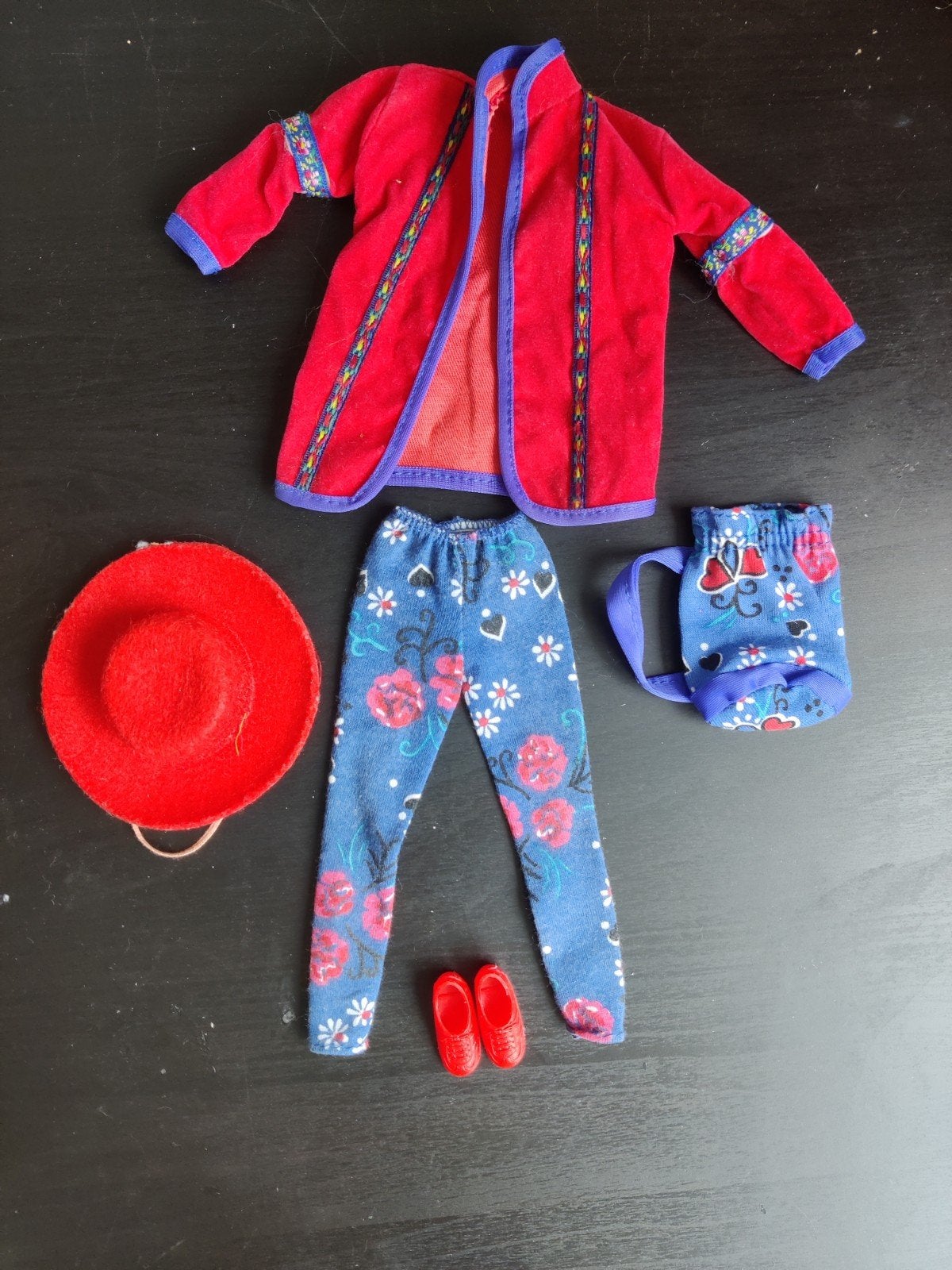 1990 United Colors Of BENETTON Barbie outfit - Onvolledig, Verzamelen, Poppen, Ophalen of Verzenden, Gebruikt