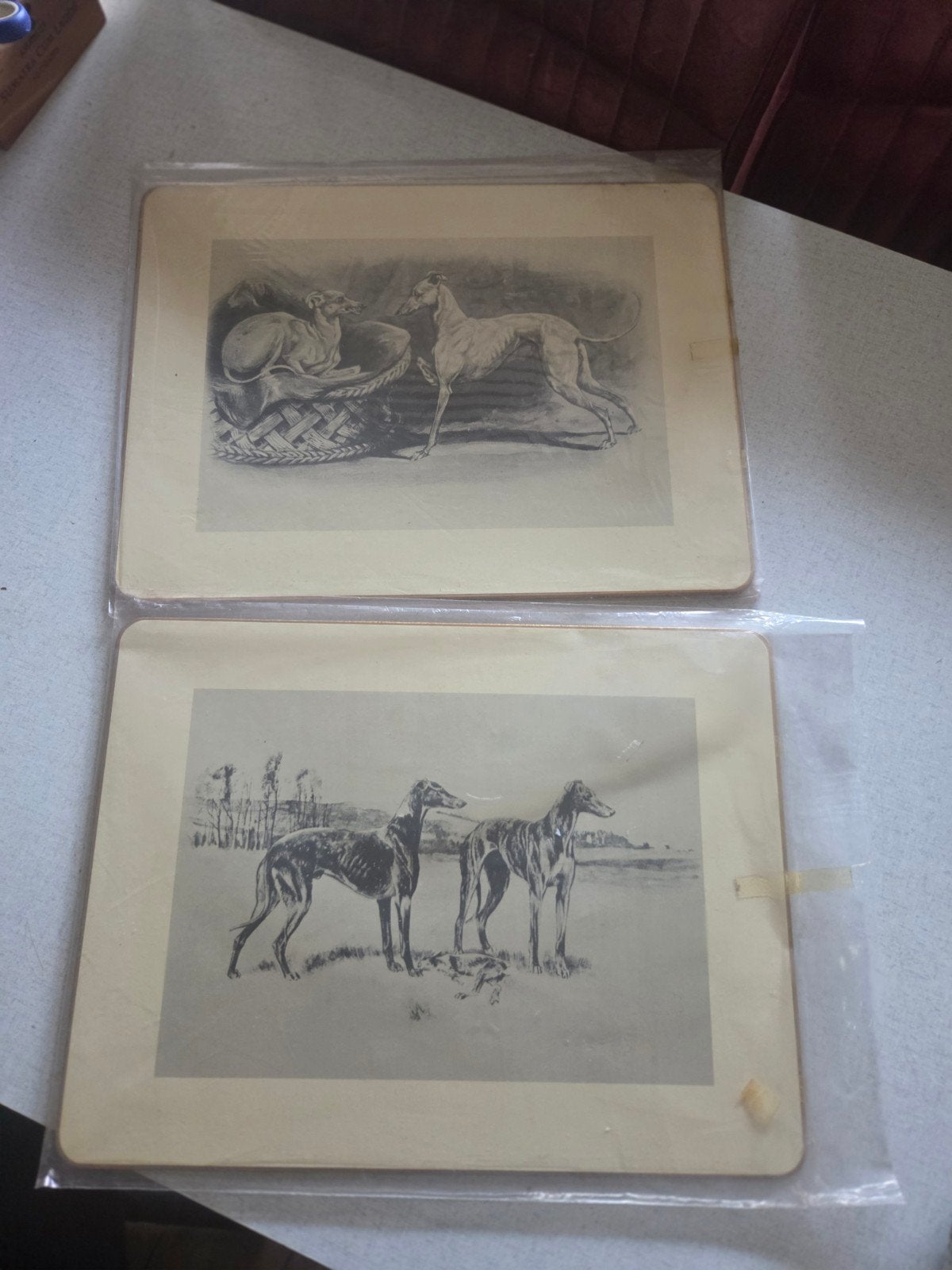 Set van 2 vintage windhond placemat prenten, Verzamelen, Ophalen of Verzenden, Hond of Kat