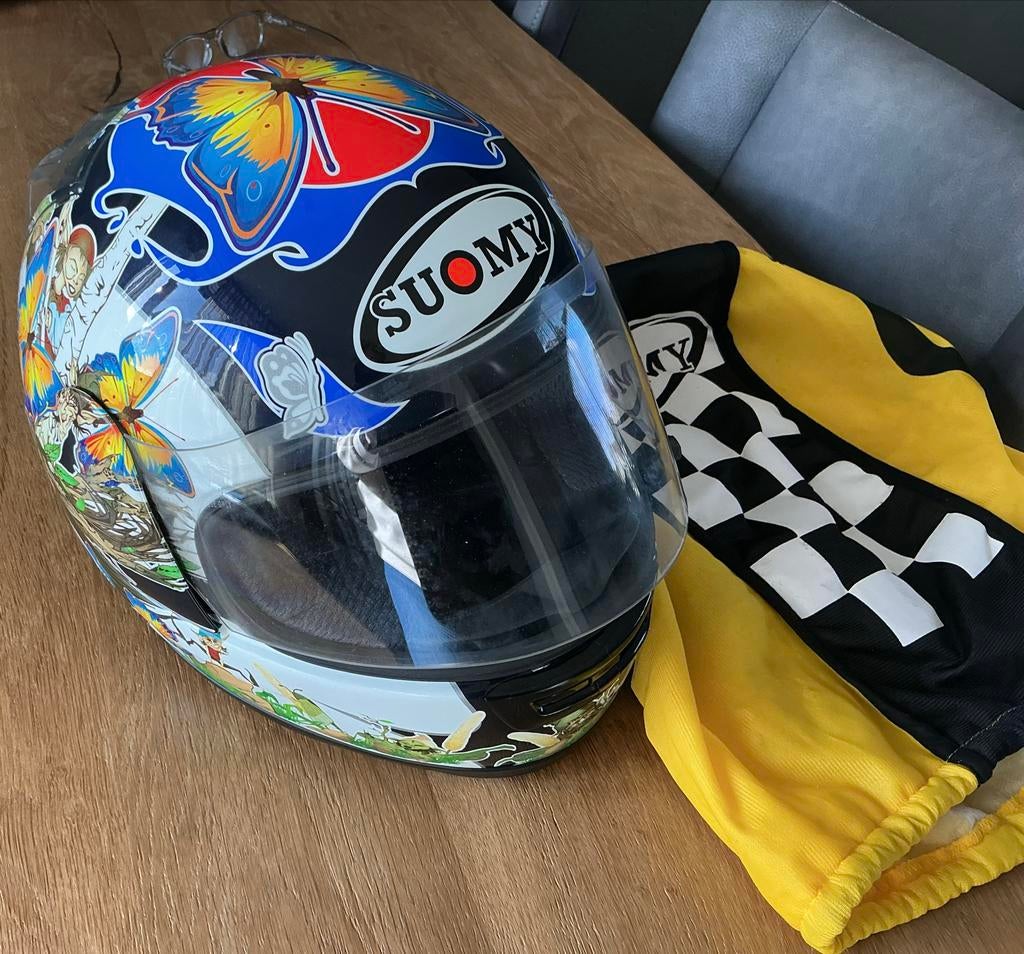 Suomy helm, maat M, bijna nieuw met uniek design, Motoren, Kleding | Motorhelmen, M, Overige merken, Tweedehands, Ophalen