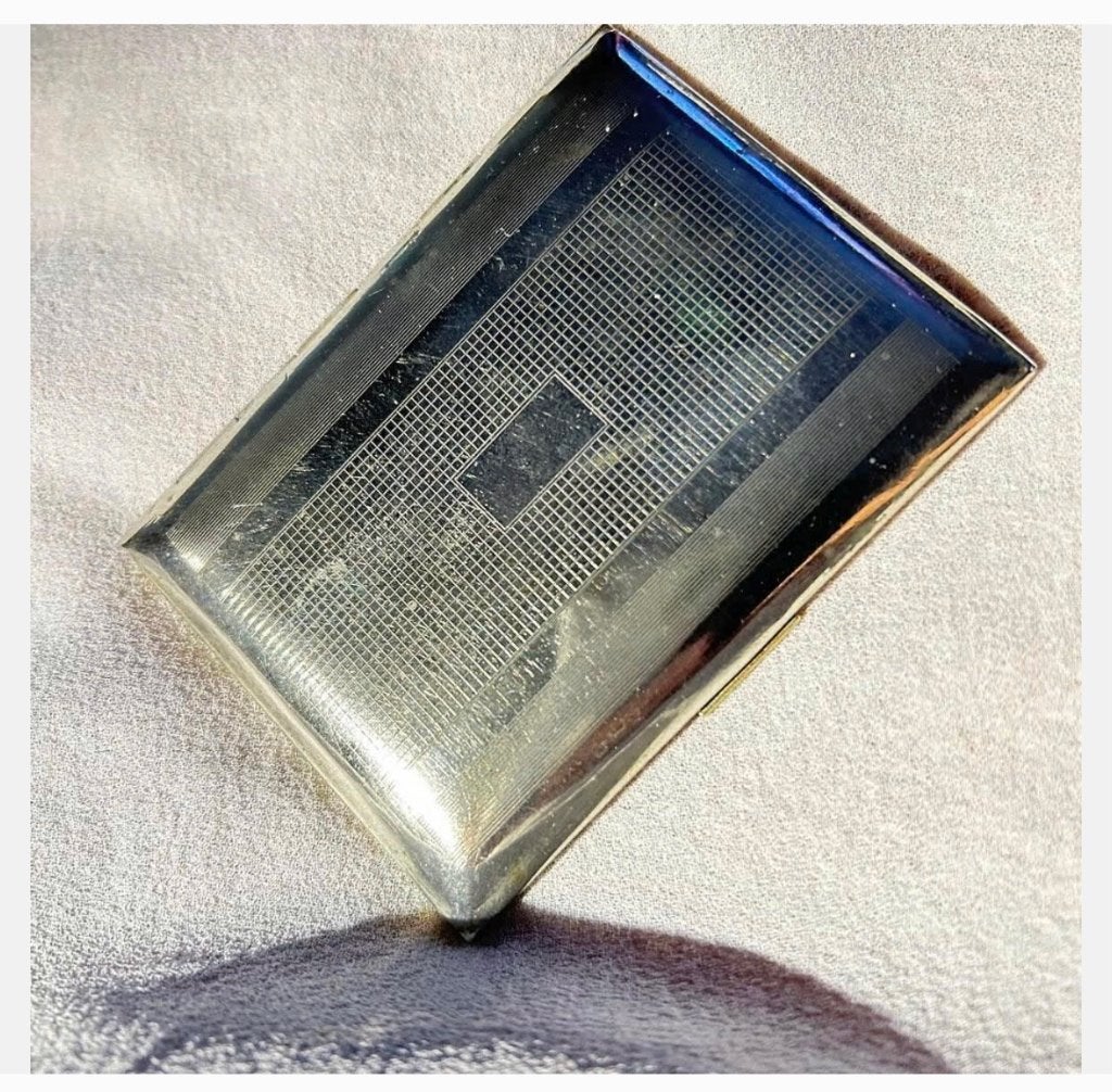 Vintage sigaretten houder 8,5 x 6 cm, Tabaksdoos of Verpakking, Gebruikt, Ophalen of Verzenden, X