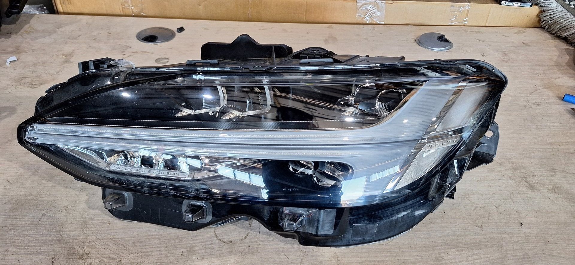 Volvo S90, V90 koplamp, Gebruikt, -, -, Ophalen of Verzenden