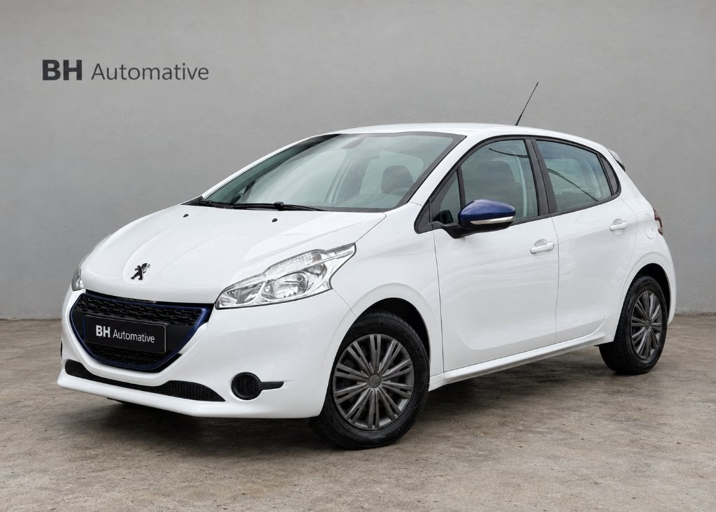 Peugeot 208 1.0 VTI 50KW/68PK 5-D 2015 Wit, Voorwielaandrijving, 450 kg, Alcantara, Origineel Nederlands