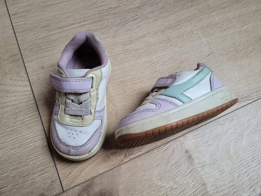 CUPCAKE COUTURE wit pastel sneakers maat 21 ~ GG2405, Meisje, Ophalen of Verzenden, Cupcake Couture, Gebruikt