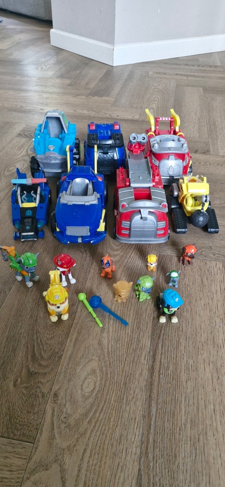 Paw patrol auto's + figuurtjes, Ophalen of Verzenden, Gebruikt