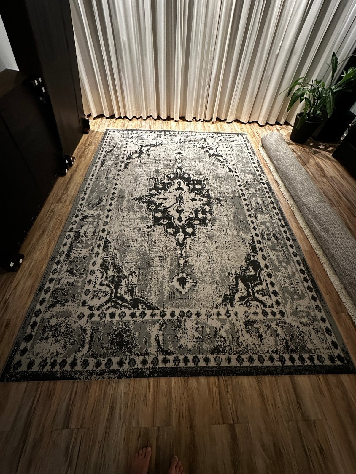 Groot vloerkleed vintage look 2.40 x 3.40 m, Ophalen, Gebruikt, Vintage, 200 cm of meer
