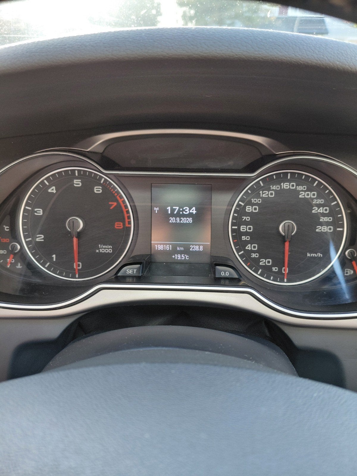 Foto 15 van Audi A4 1.8TFSI 125KW Avant. NIEUWE APK