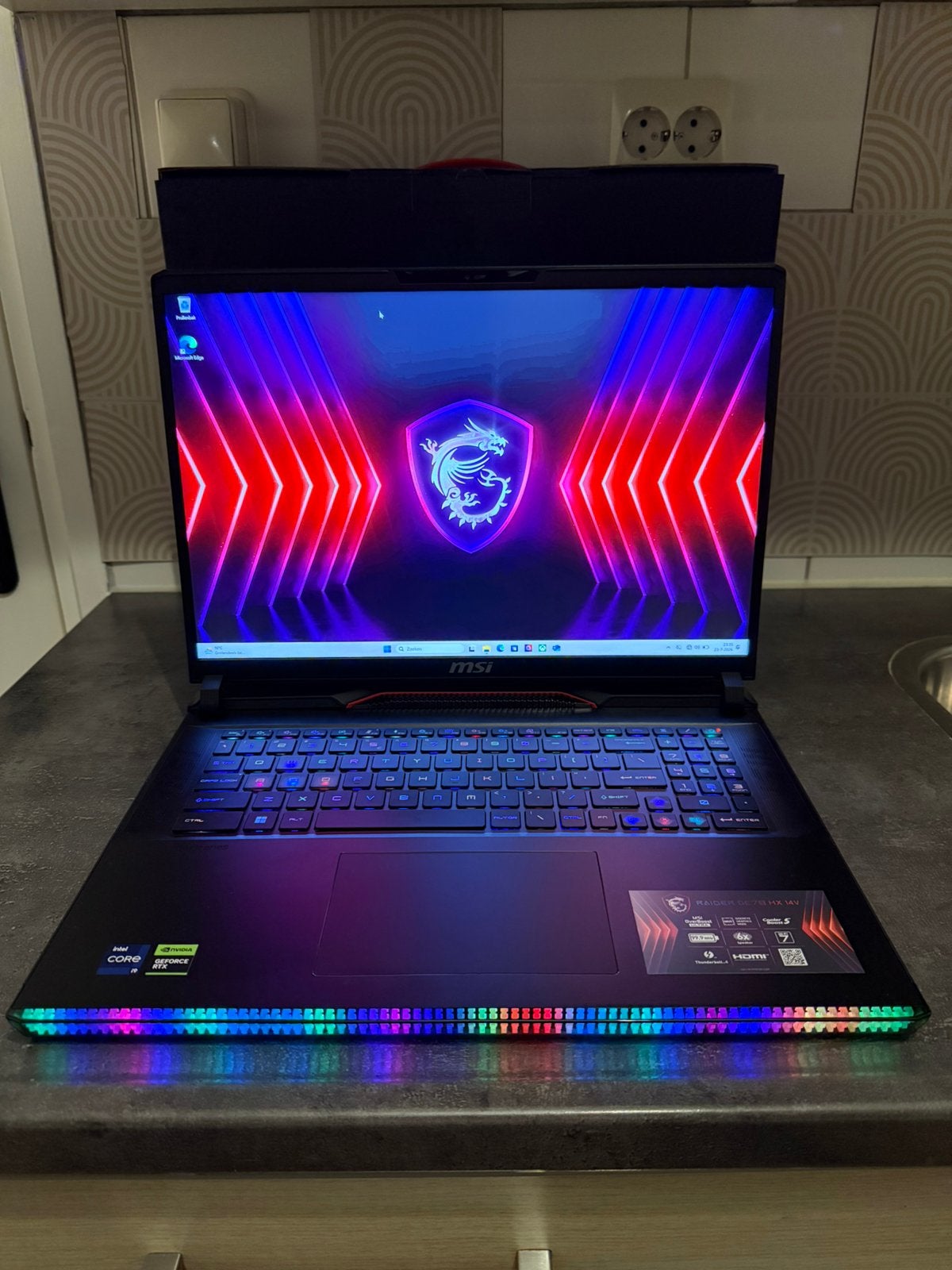 MSI Raider | Intel Core i9-14900HX | GeForce RTX 4090 |, Ophalen, Zo goed als nieuw, Gaming, SSD