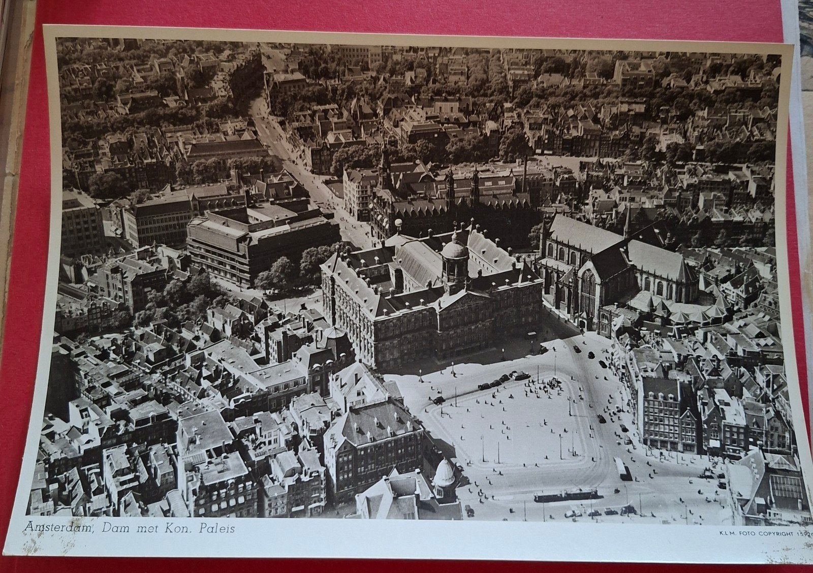 Zw/w  KLM foto groot Amsterdam Dam met kon.paleis, Ophalen of Verzenden, Voor 1940, Nieuw, Overige onderwerpen