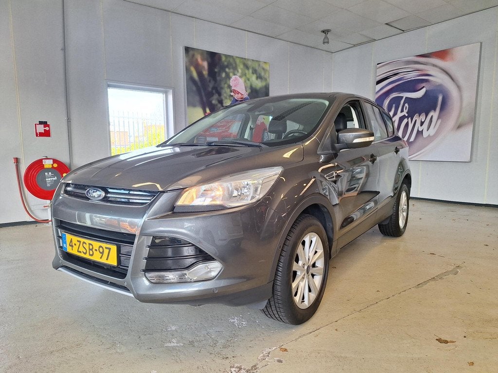 Ford Kuga 1.5 Ecoboost 150 pk Titanium Navigatie - Sony Prem, Euro 6, 4 cilinders, Leder en Stof, Origineel Nederlands