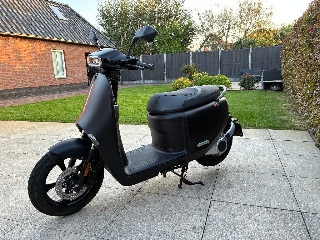 Foto 15 van LA Souris  S1 Scooter BJ 2025 zonderAccu Loop of Sloop€550