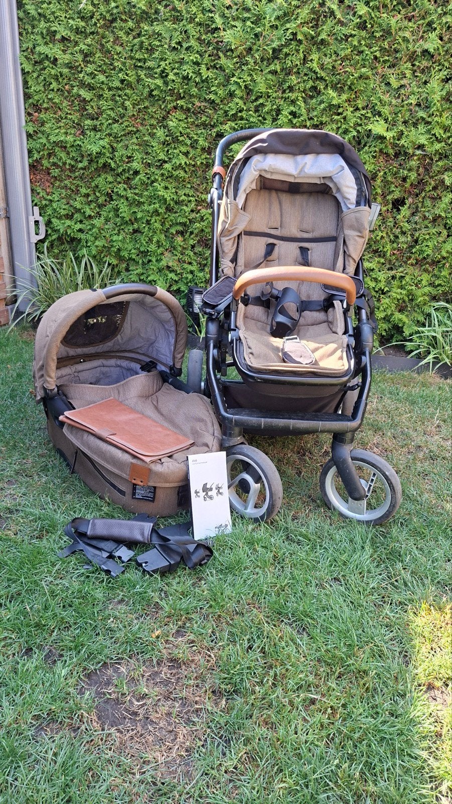 Mutsy Evo Combiwagen met reiswieg en Maxi-Cosi autostoel, Ophalen, Gebruikt, Mutsy, Met reiswieg