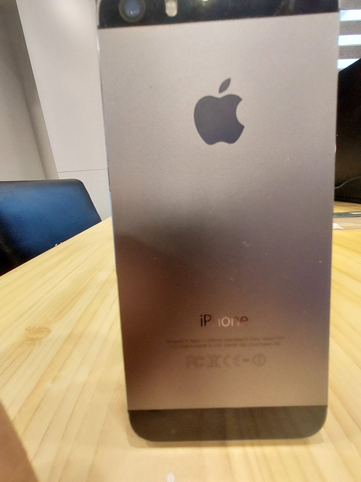 iPhone 5 met defect beeldscherm - Ideaal voor onderdelen, Telecommunicatie, Mobiele telefoons | Apple iPhone, Ophalen of Verzenden