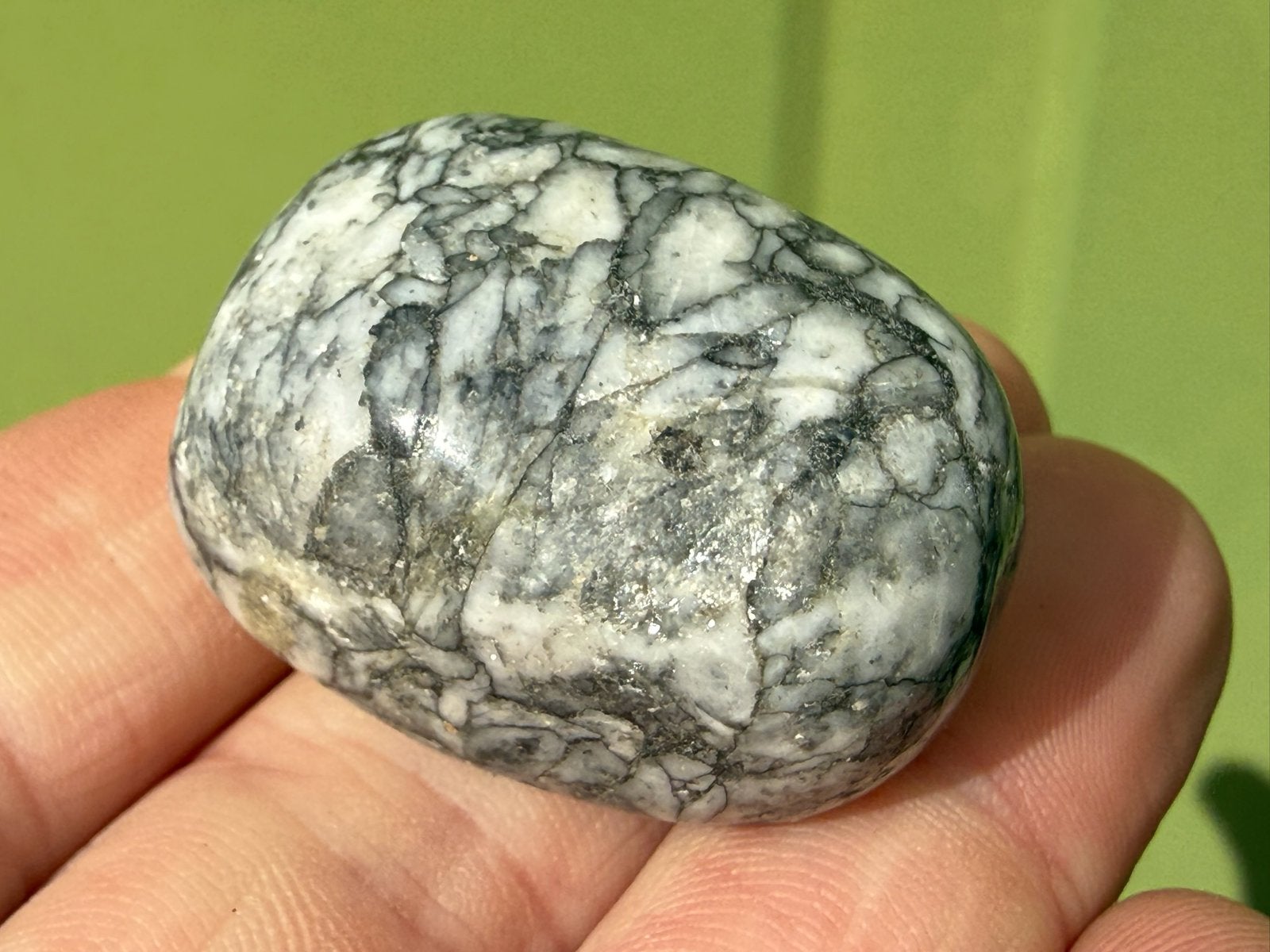 Pinoliet Magnesiet handsteen broekzaksteen mineralen, Ophalen of Verzenden, Mineraal
