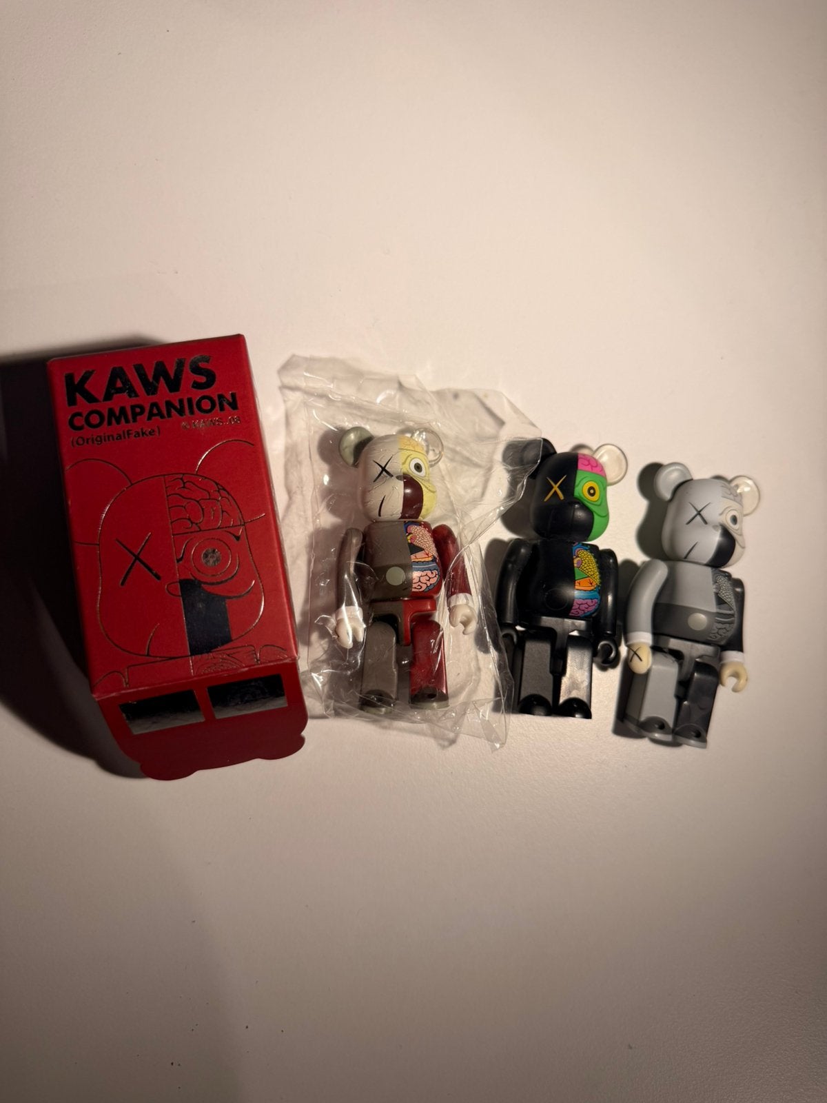 KAWS OriginalFake Dissected Companion 100% Bearbrick 2008, Ophalen, Zo goed als nieuw