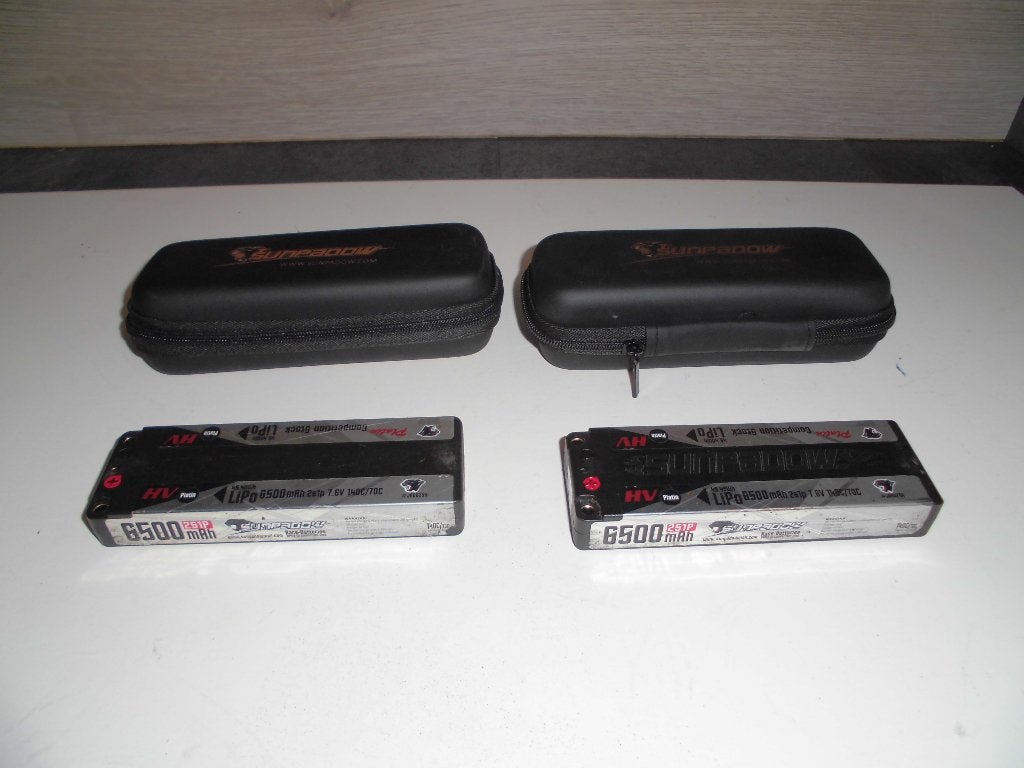 2 STUKS SUNPADOW LIPO ACCU's   6500MAH 2S1P 7,6V  140c/70c, Hobby en Vrije tijd, Elektro, Gebruikt, Ophalen of Verzenden, Schaal 1:10