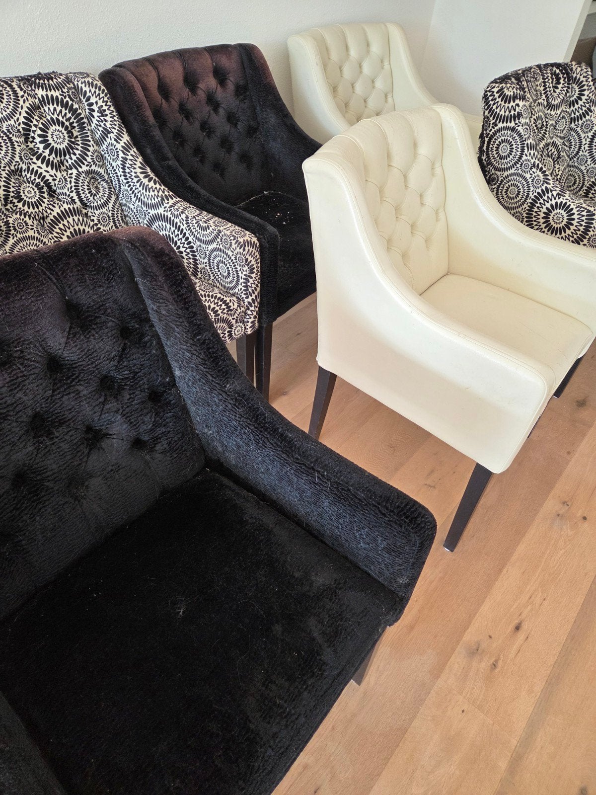 Set van 6 Luxe Gecapitonneerde Eetkamerstoelen / Fauteuils, Ophalen