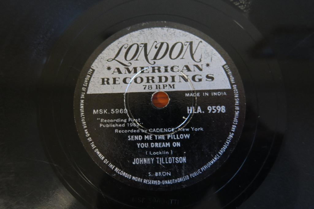 Johnny Tillotson Send Me The Pillow You Dream On 78 toeren, Ophalen of Verzenden, Gebruikt, 10 inch