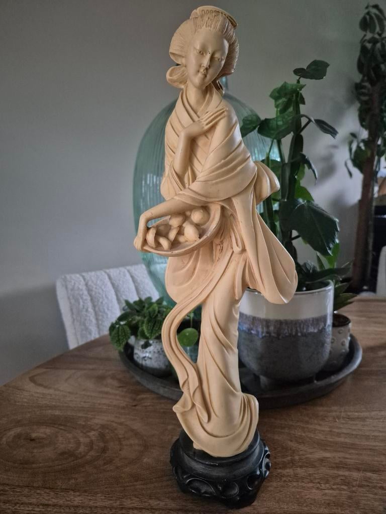 A. Santini Albasten Geisha Sculptuur met Paddenstoelen, Ophalen of Verzenden, 20 - 50 cm, Overige materialen, Beeld