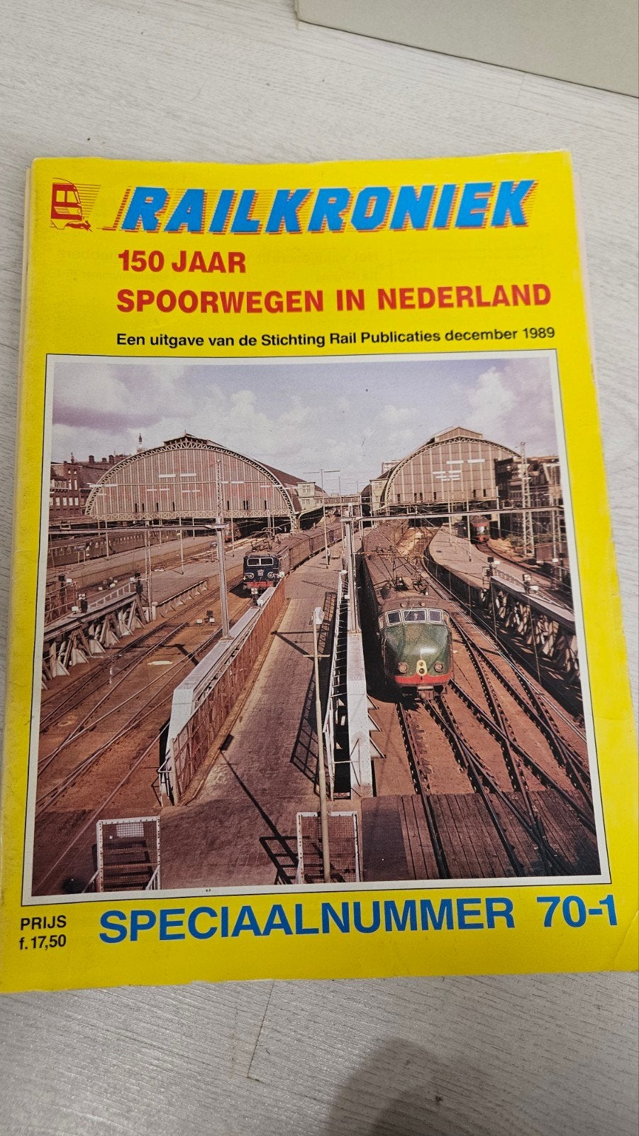 Railkroniek: 150 Jaar Spoorwegen in Nederland (1989), Verzamelen, Ophalen of Verzenden, Gebruikt, Trein, Boek of Tijdschrift