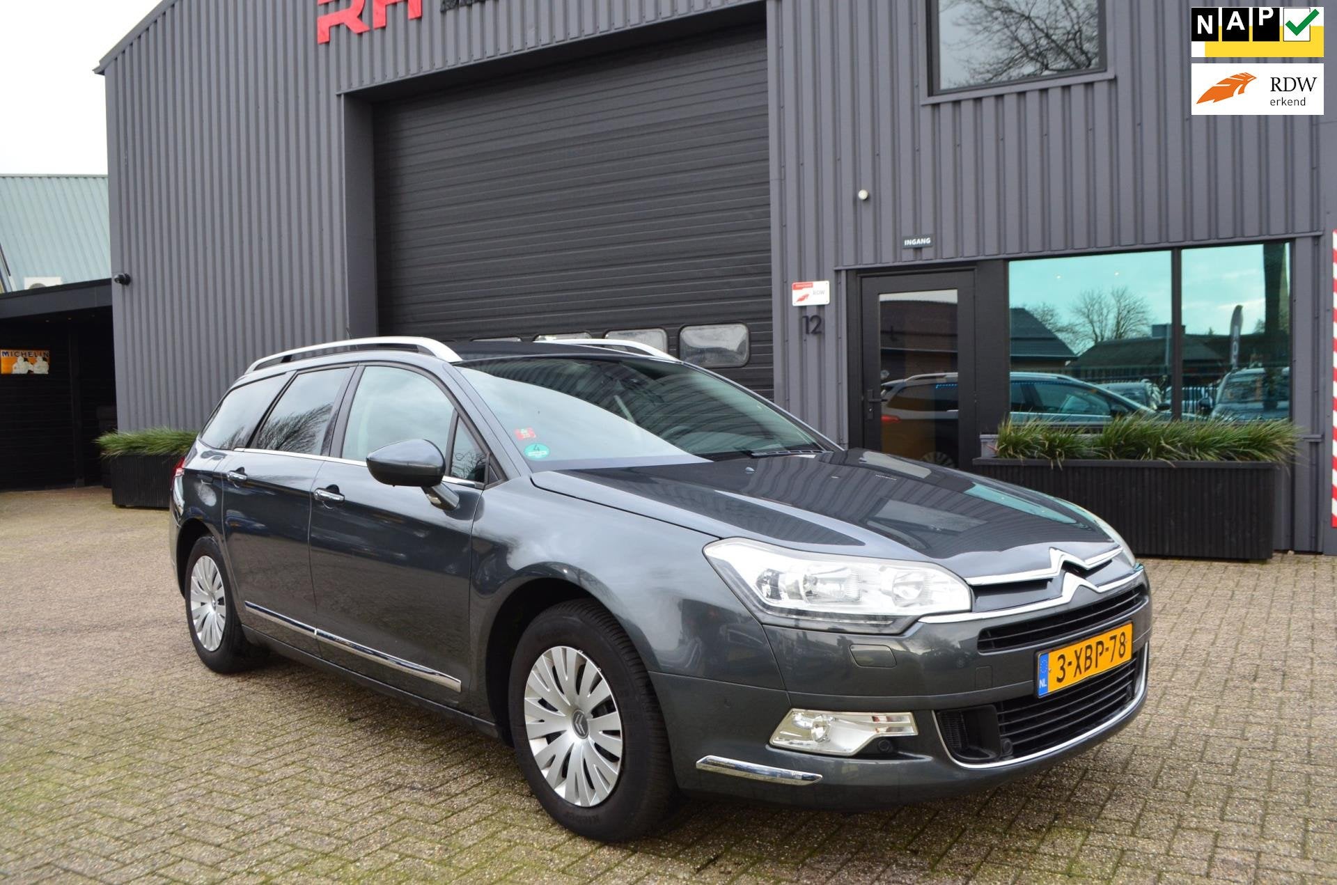 Citroen C5 Tourer 1.6 e-HDi Collection Business | Nieuwe APK, Auto's, Euro 5, Gebruikt, 4 cilinders, 4 stoelen