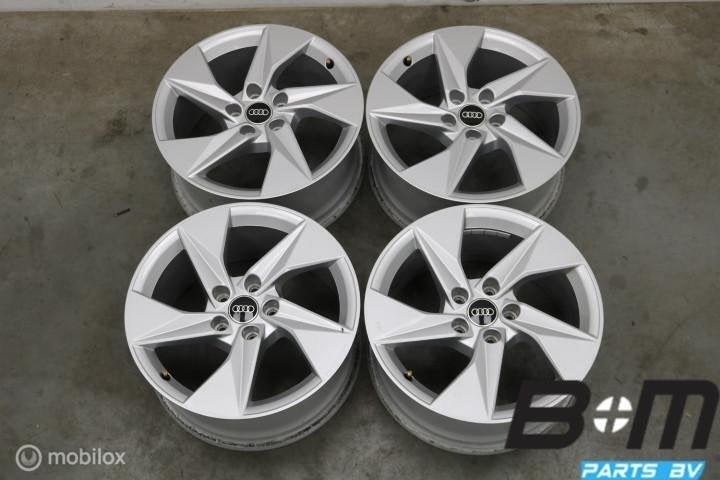 ORIGINEEL! 17 inch velgen Audi A3 8V - 8Y! 8Y0601025A, Auto-onderdelen, Banden en Velgen, Gebruikt, Velg(en), 17 inch, Personenwagen