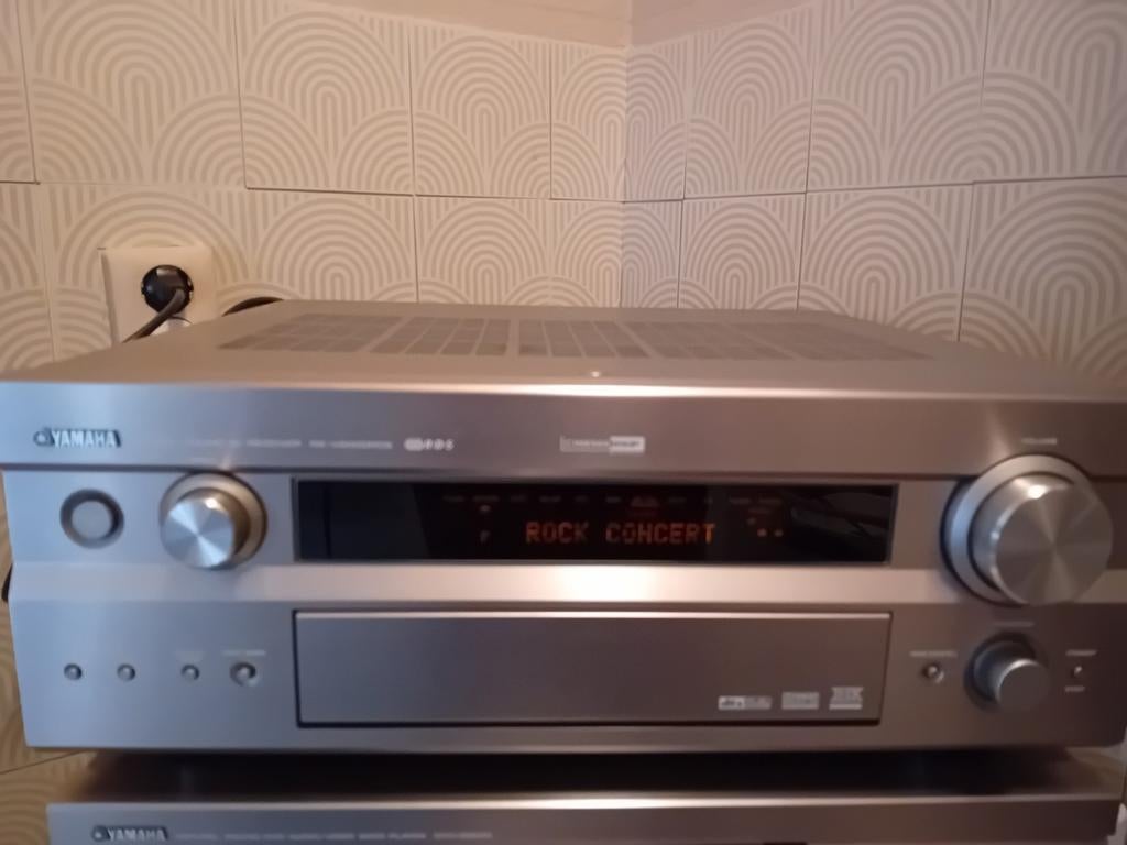 Yamaha Natural Sound AV Receiver RX-V2400RDS, Ophalen of Verzenden, Zo goed als nieuw, 120 watt of meer, Yamaha