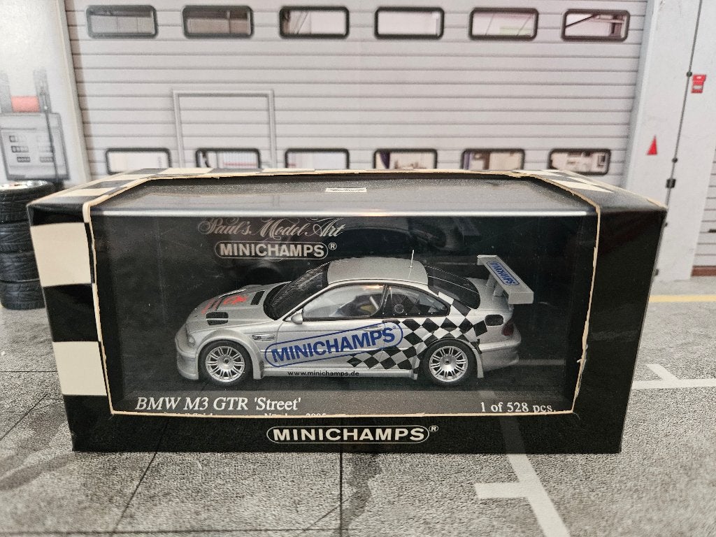Minichamps BMW M3 GTR Street Toy Fair 2005 1/43 in ovp, Ophalen of Verzenden, Zo goed als nieuw, Auto, MiniChamps