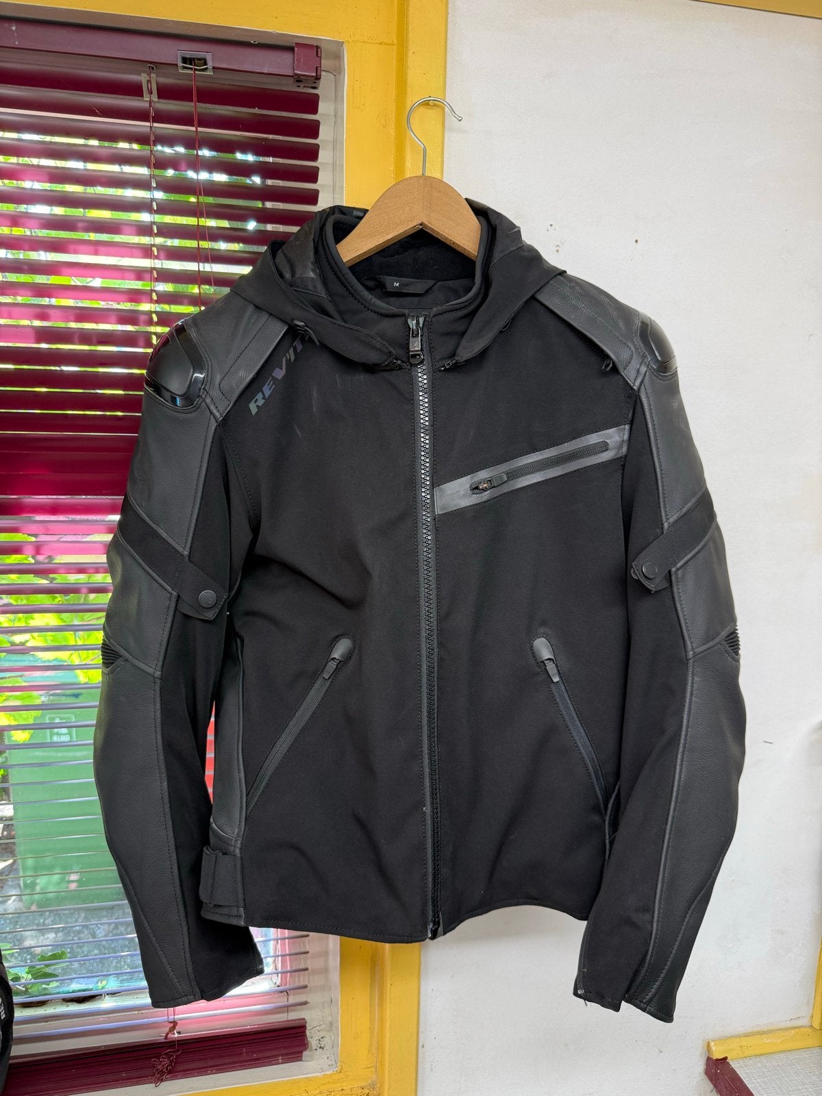 REV'IT! H2O Motorjas met capuchon - Maat M, Ophalen of Verzenden, Nieuw zonder kaartje, Heren, Jas | textiel