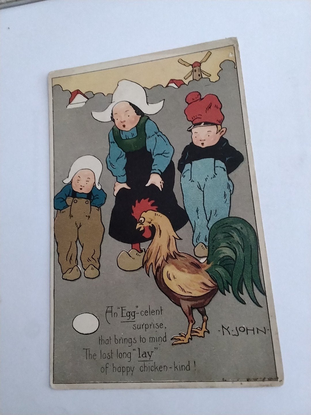 Oude ansichtkaart: Hollandse kinderen en haan, Verzamelen, Ansichtkaarten | Themakaarten, Ophalen of Verzenden, Voor 1920, Gelopen