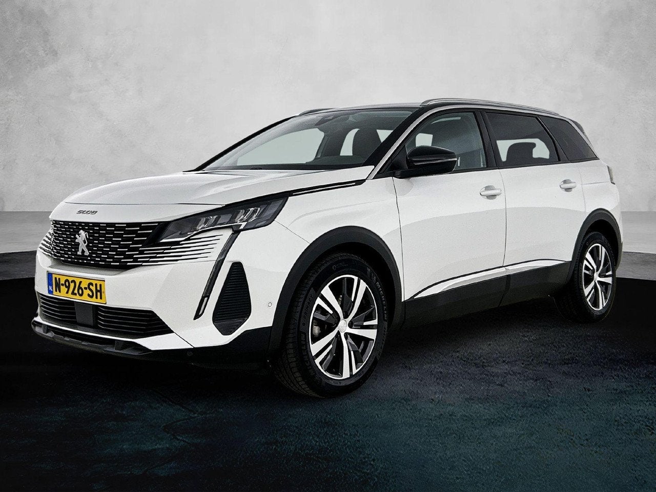 Peugeot 5008 1.2 130pk Blue Lease Allure Automaat | Trekhaak, Gebruikt, 1199 cc, Automatische klimaatregeling, 7 stoelen