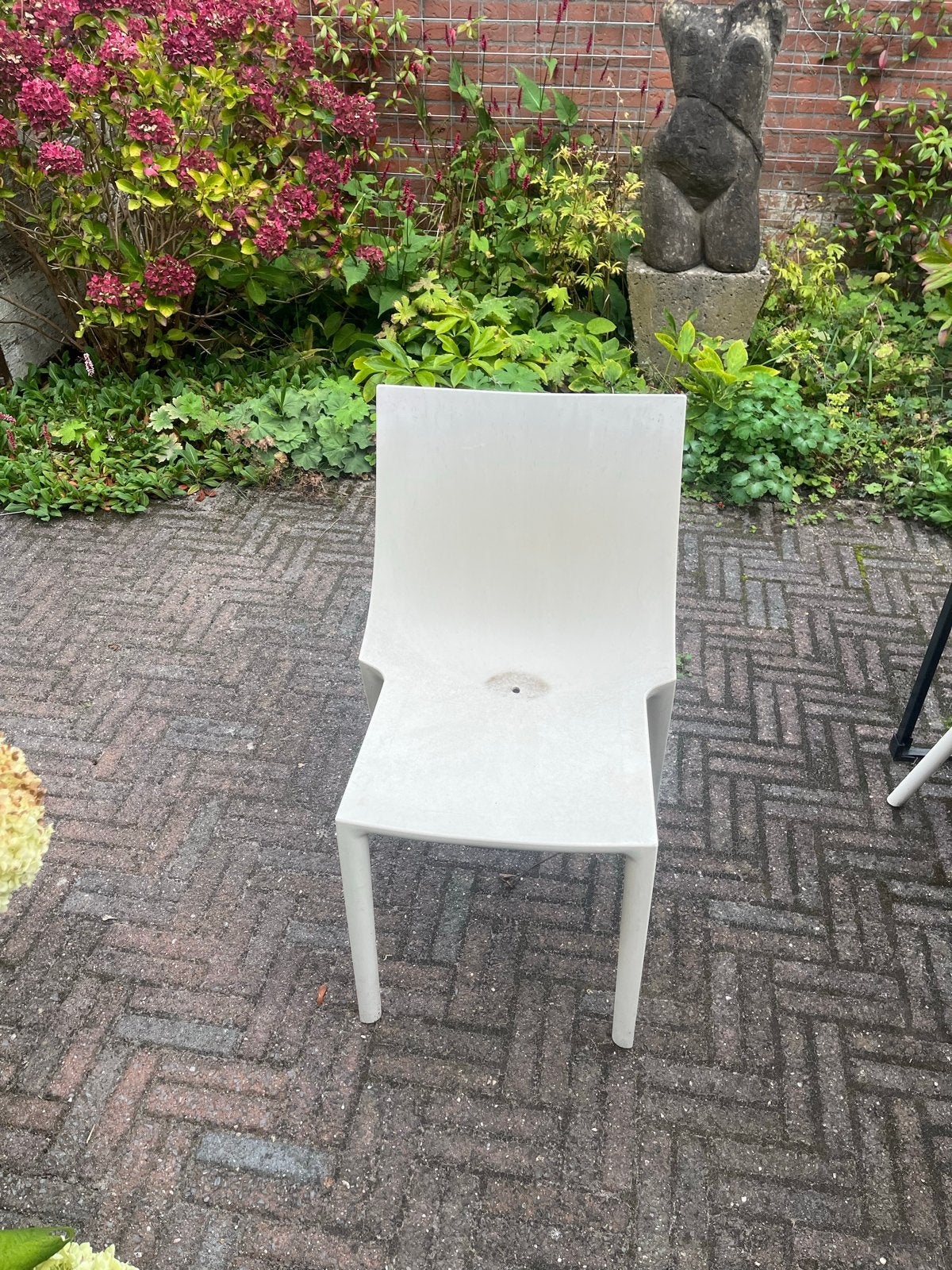 Witte kunststof tuinstoel 4 stuks., Ophalen, Kunststof, Gebruikt, Wit