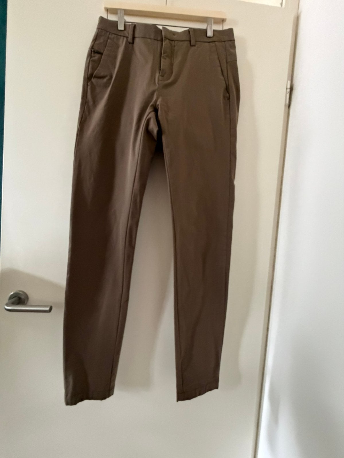 Vanguard v12 chino bruin, Ophalen of Verzenden, Gedragen, Maat 46 (S) of kleiner, Bruin