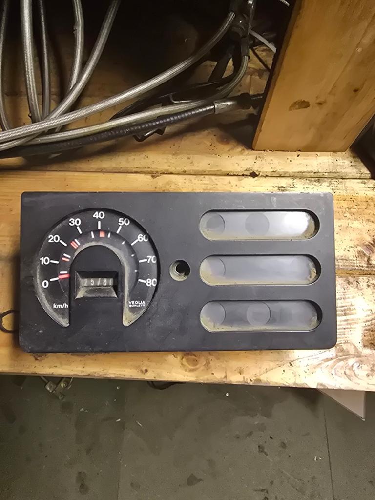 Tellerklok piaggio ape Dasboard tellernunit, Ophalen, Nieuw