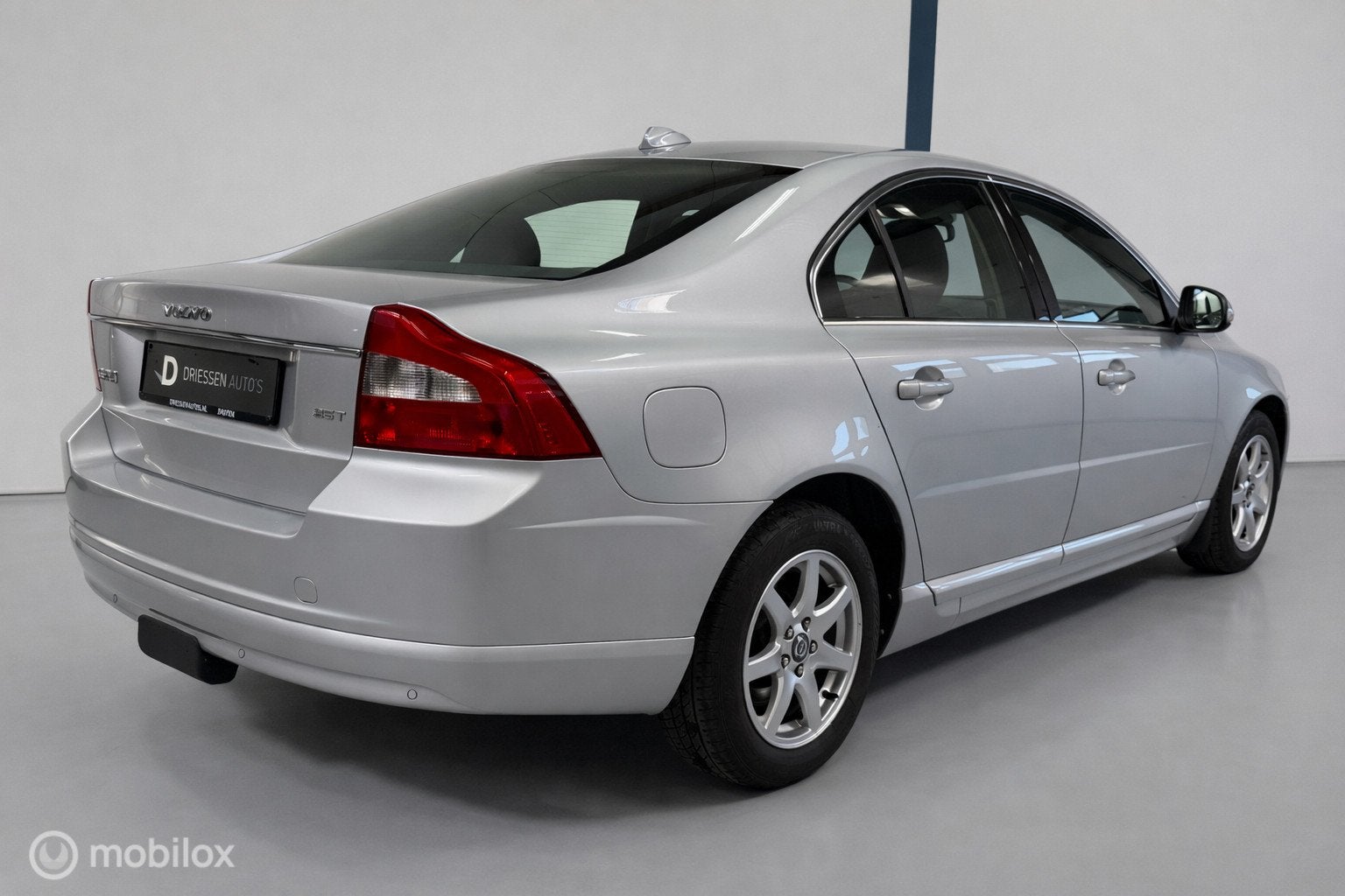 Volvo S80 2.5 T Momentum AUTOMAAT, 1512 kg, 2521 cc, 10 km/l, Bedrijf