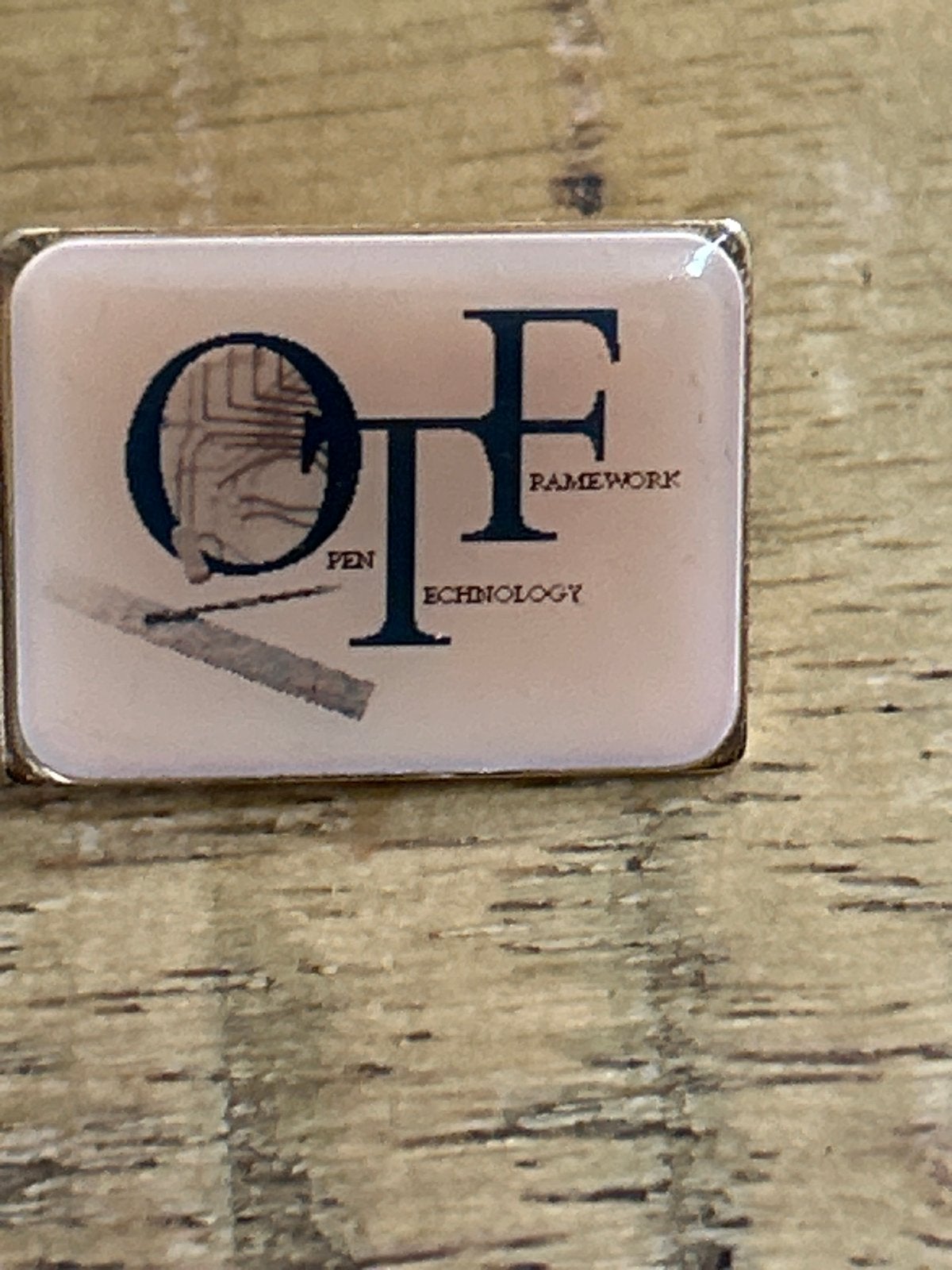 Vintage OTF Pen Framework Technology Speldje, Ophalen of Verzenden, Gebruikt, Overige onderwerpen, Speldje of Pin