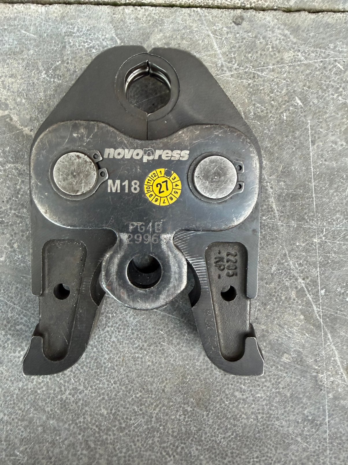 Persbek m18 gebruikt, Ophalen, Gebruikt