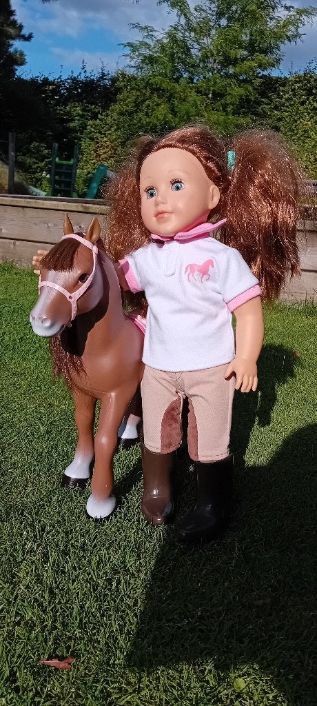 Pop met paard + accessoires, Ophalen of Verzenden, Gebruikt, Overige typen