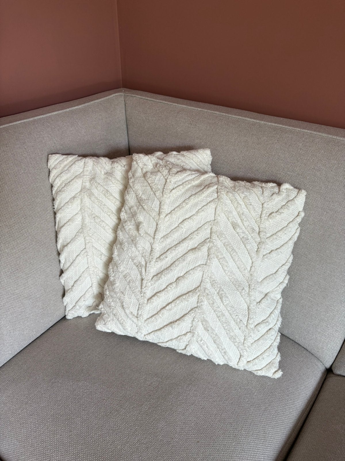Sierkussen Boas off white, Huis en Inrichting, Woonaccessoires | Kussens, Ophalen of Verzenden, Zo goed als nieuw, Wit, Vierkant