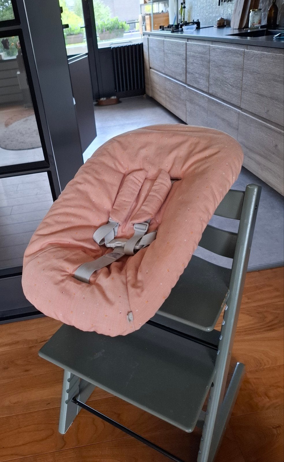 stokke newborn set voor Tripp Trapp kinderstoel, Ophalen of Verzenden, Zo goed als nieuw, Meegroeistoel, Gordel(s)