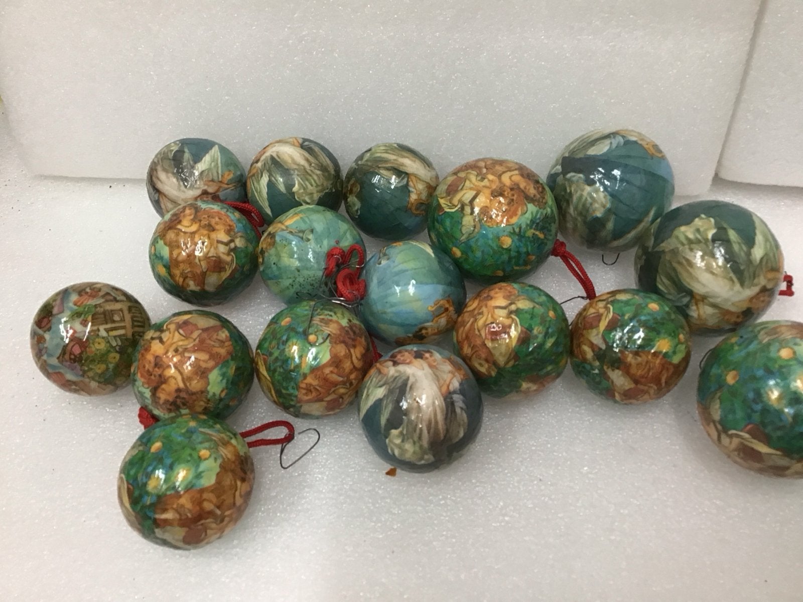 Beplakte kerstballen, Ophalen of Verzenden, Gebruikt